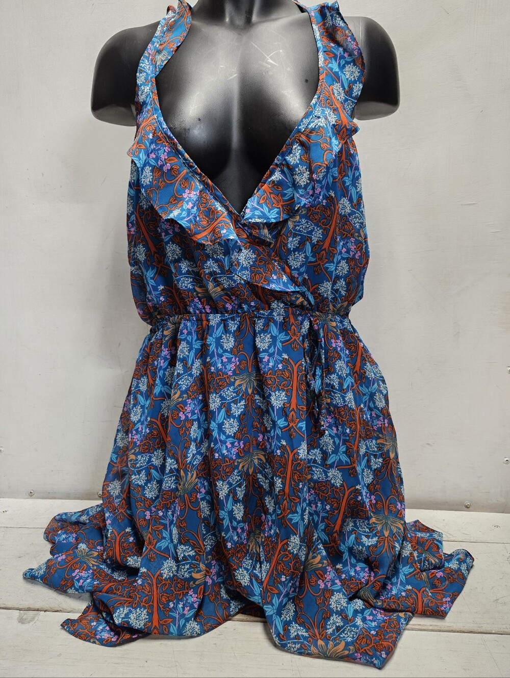 BeBop XL Chiffon Floral Print Knee Length Halter Top Style Backless Dress